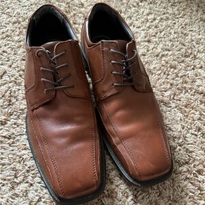 Men’s Docker’s Dress Show - US9